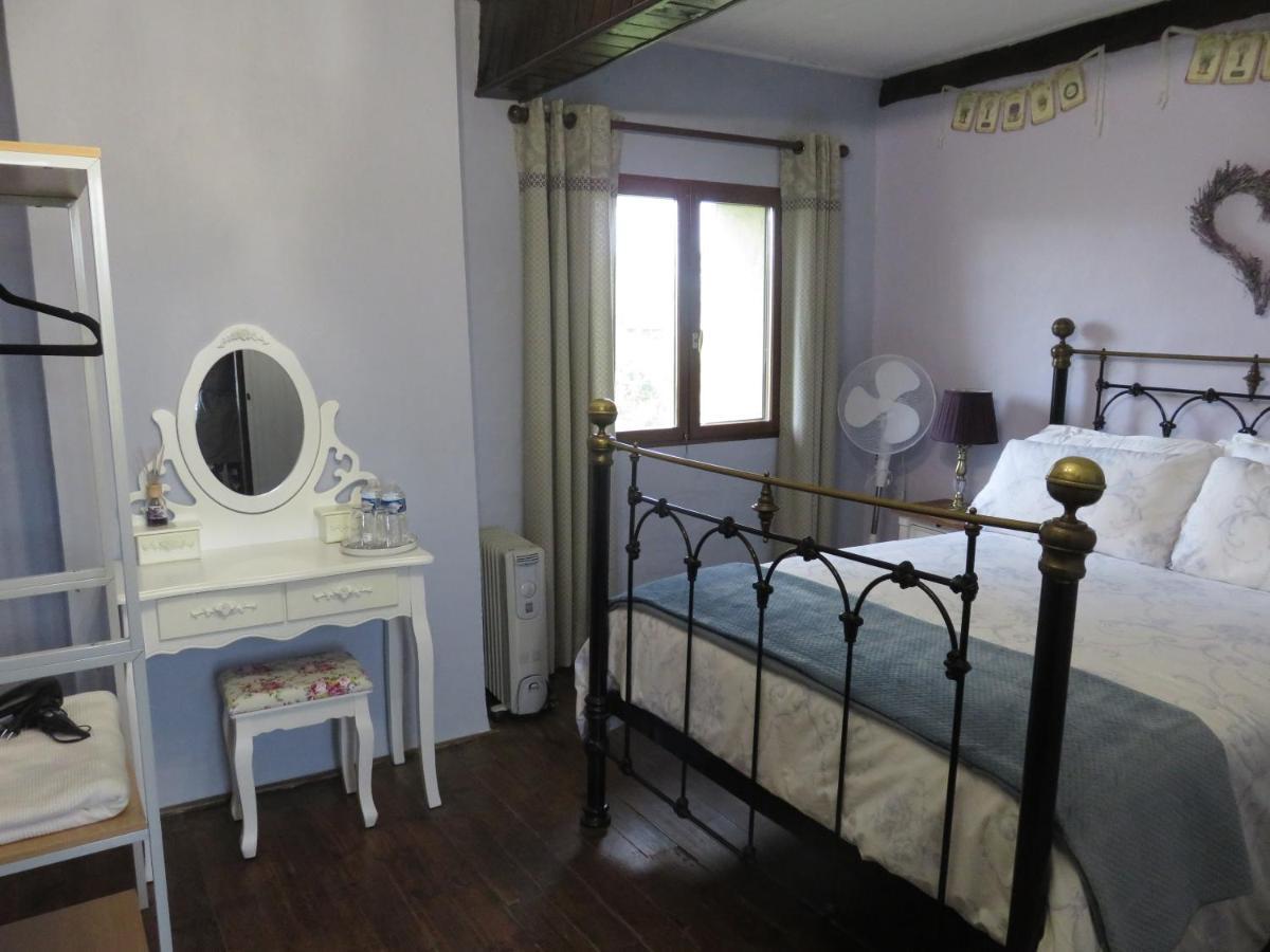 Michouat Chambre D'Hotes Vidou Екстериор снимка